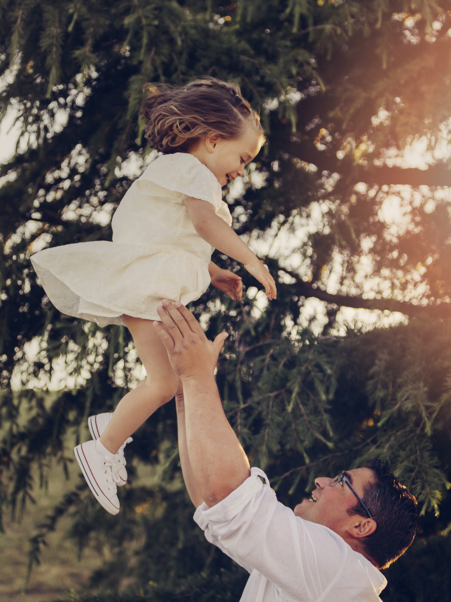 Fotógrafos Valladolid | Fotógrafos de Boda | Newborn | Fotografía Infantil | Comuniones | Fotomatón | Mascotas - fotos-de-familia.jpg