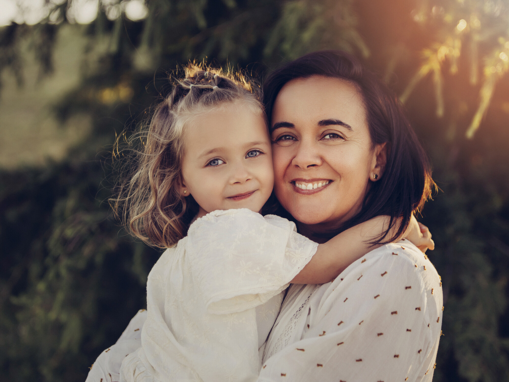 Fotógrafos Valladolid | Fotógrafos de Boda | Newborn | Fotografía Infantil | Comuniones | Fotomatón | Mascotas - sesio-n-de-familia-valladolid.jpg