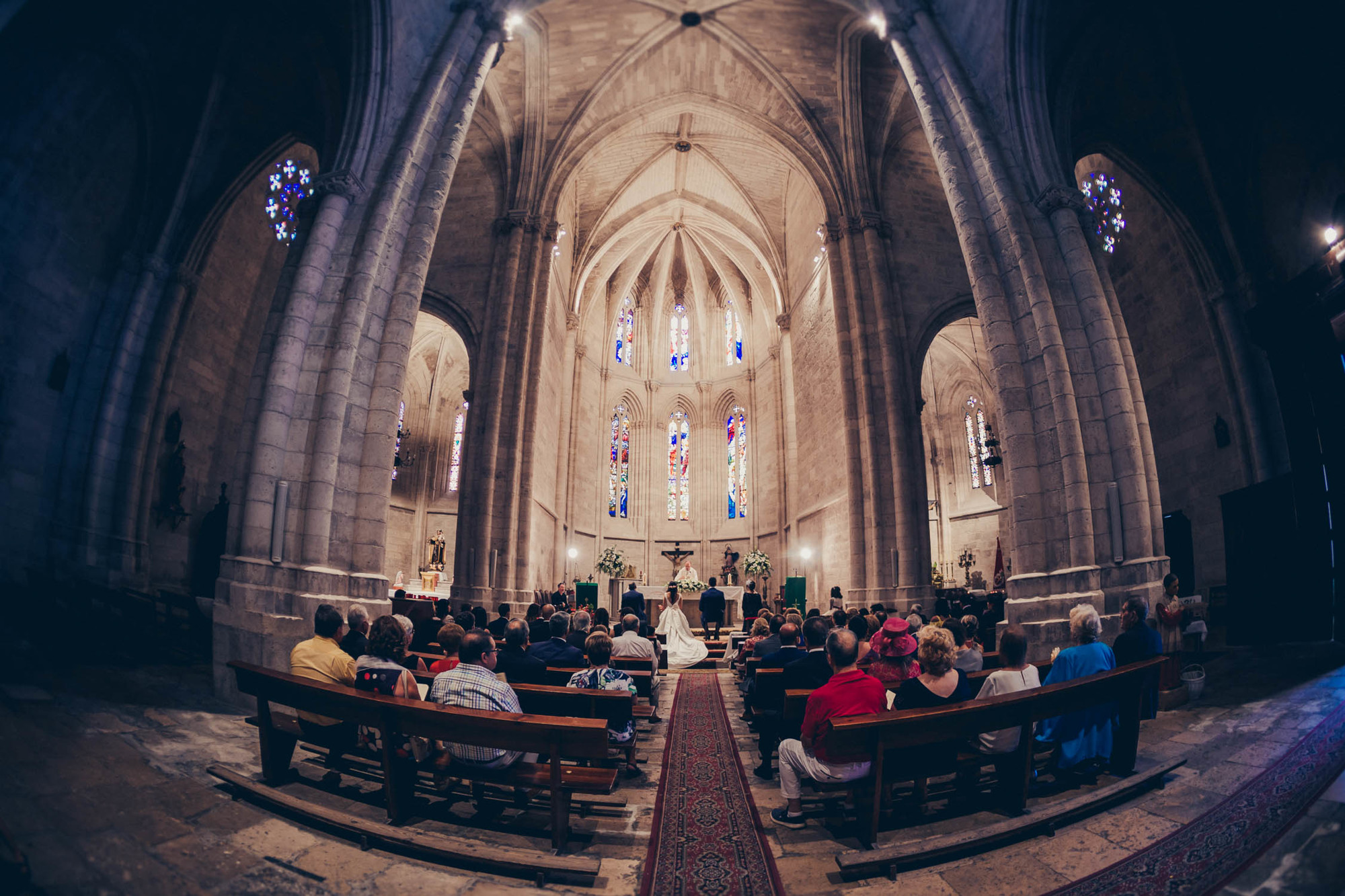 Fotógrafos Valladolid | Fotógrafos de Boda | Newborn | Fotografía Infantil | Comuniones | Fotomatón | Mascotas - la-antigua-valladolid.jpg