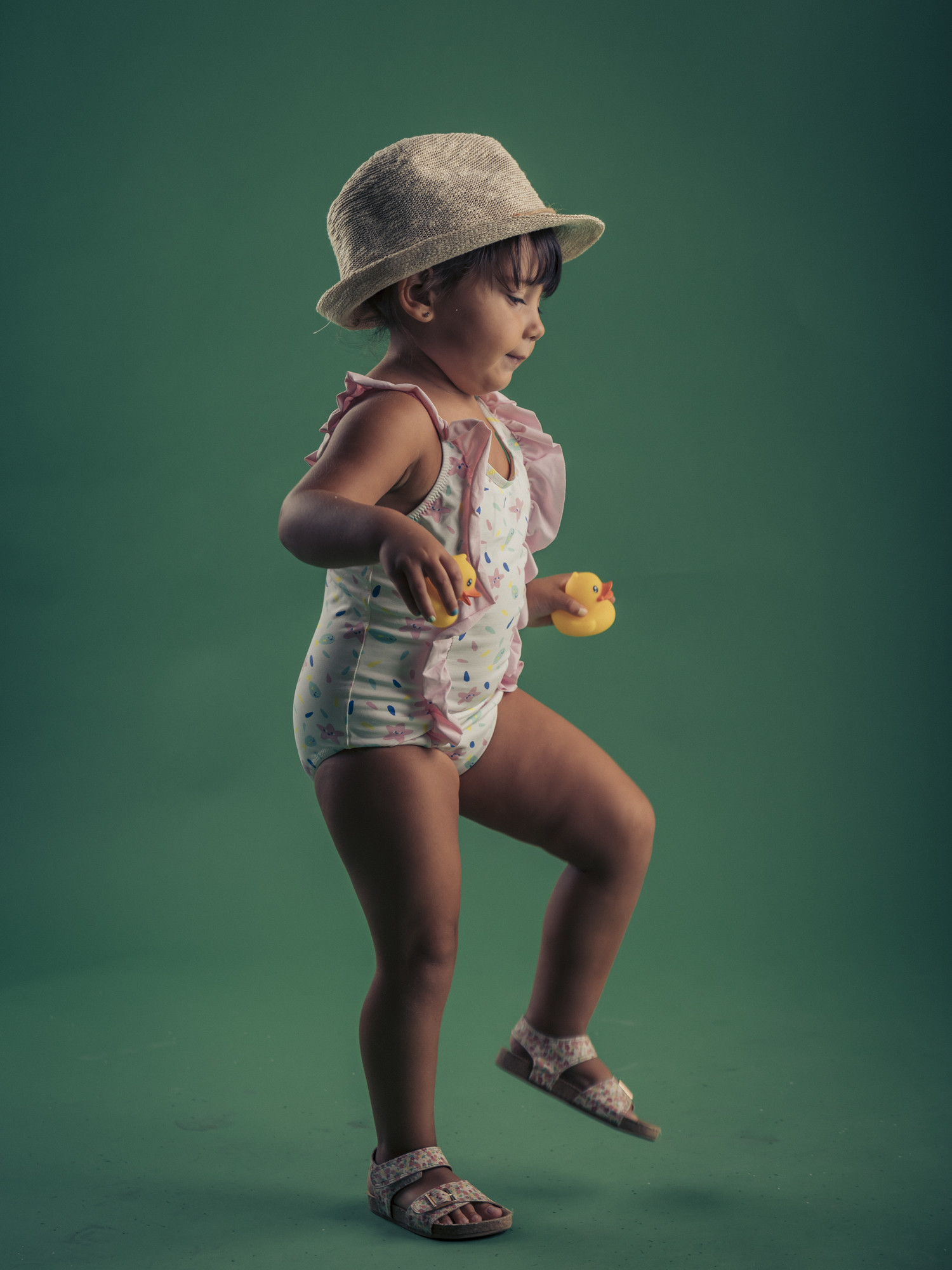 Fotógrafos Valladolid | Fotógrafos de Boda | Newborn | Fotografía Infantil | Comuniones | Fotomatón | Mascotas - sesion-de-verano-6.jpg