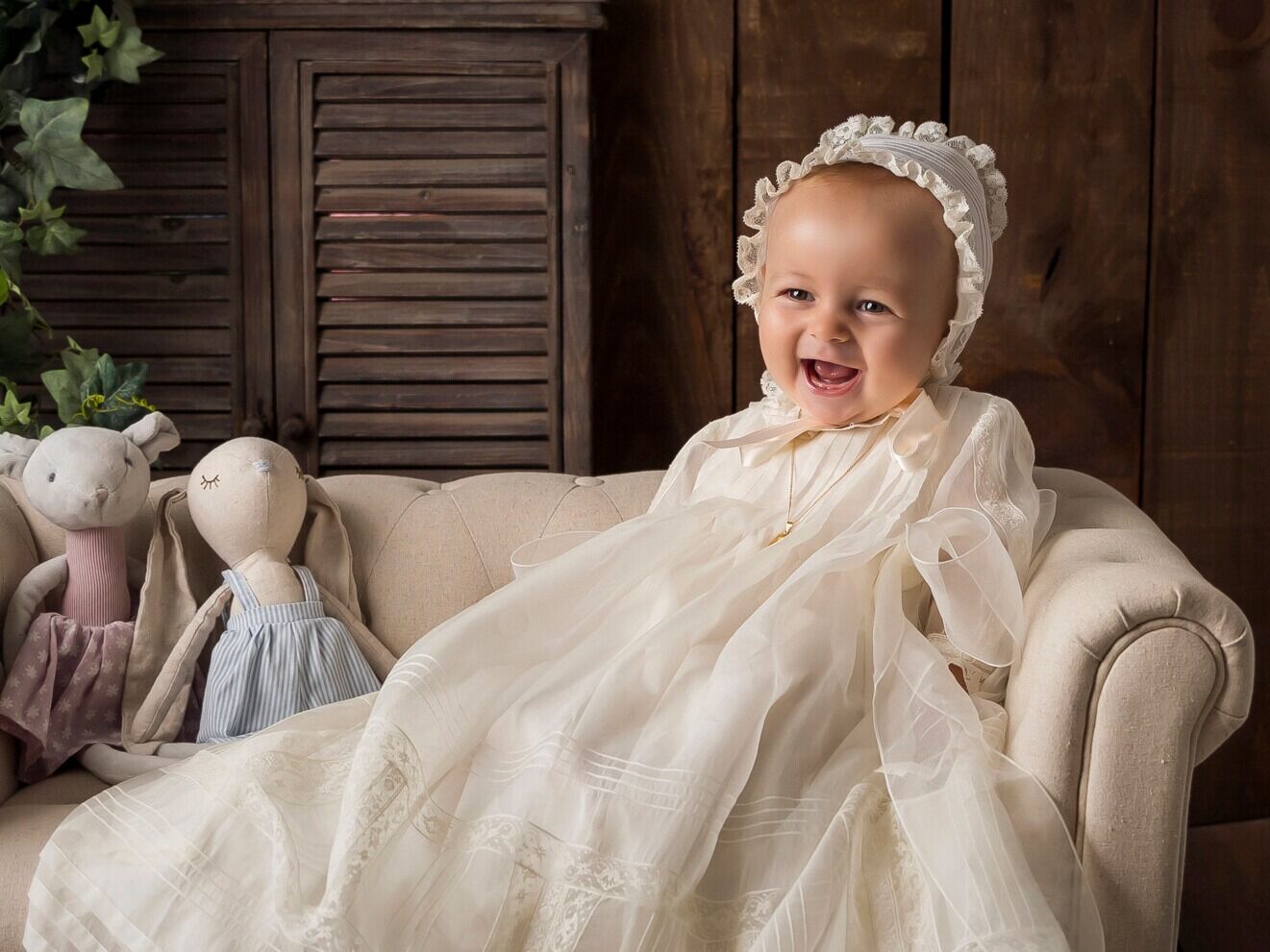 Fotógrafos Valladolid | Fotógrafos de Boda | Newborn | Fotografía Infantil | Comuniones | Fotomatón | Mascotas - foto-de-bautizo.jpg