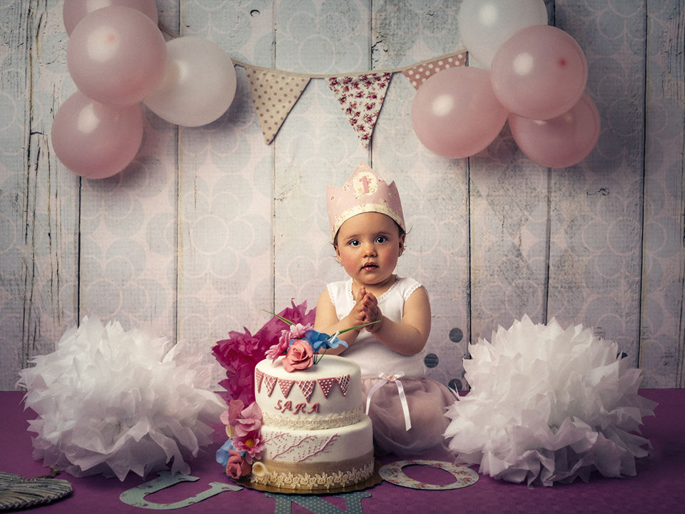 Fotógrafos Valladolid | Fotógrafos de Boda | Newborn | Fotografía Infantil | Comuniones | Fotomatón | Mascotas - 1smash-cake-3.jpg
